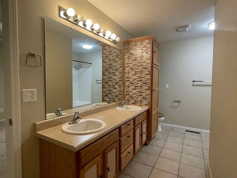 4442 W Normal St — Photo 14