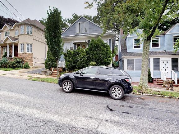 3rd image of 74 Glenwood Ave