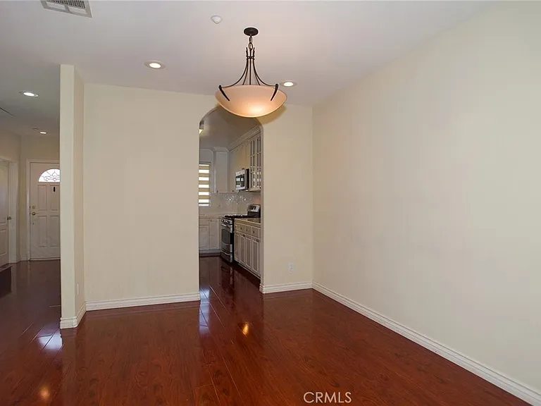 2345 Montrose Ave #5 — Photo 11