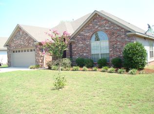 2288 Pleasant Forest Dr, Benton, AR 72015