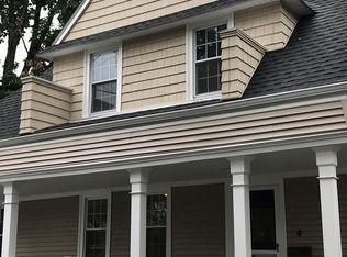 4 Remick Ter, Newton, MA 02458
