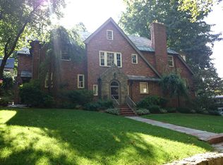 183 Wallis Rd, Brookline, MA 02467