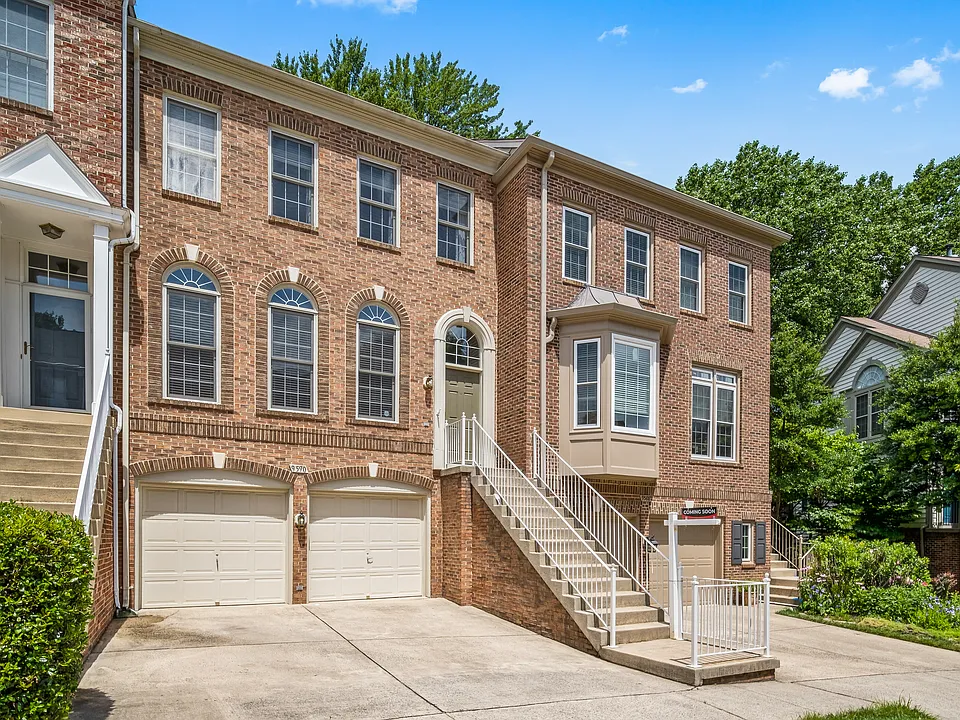 9590 Lagersfield Cir