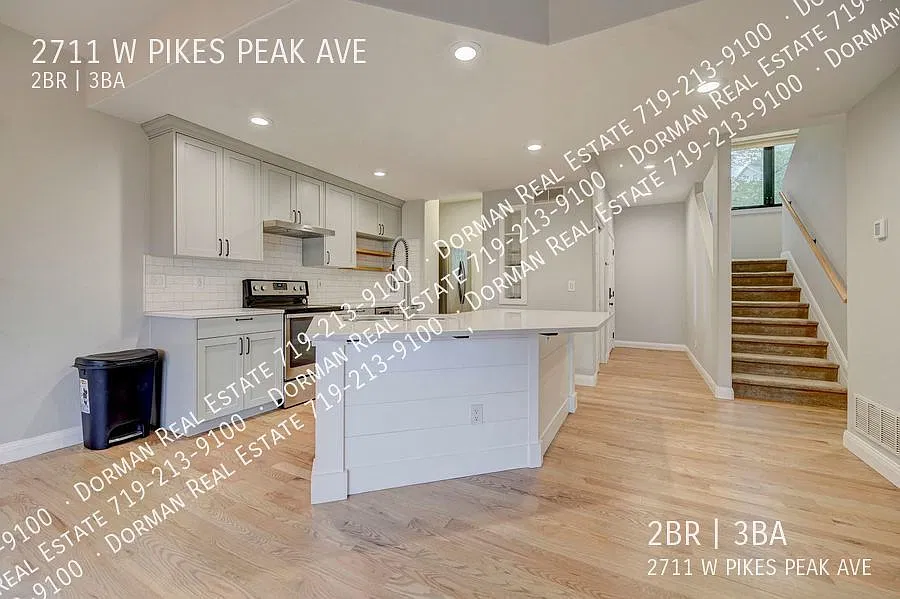 Absolutely beautiful 2 bedroom town home in the heart of Old Colorado City — Photo 4
