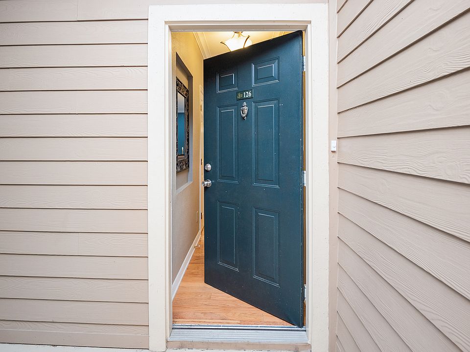 Entry on Second Floor