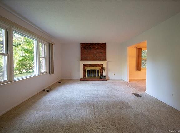 2nd image of 99 Kent Ln