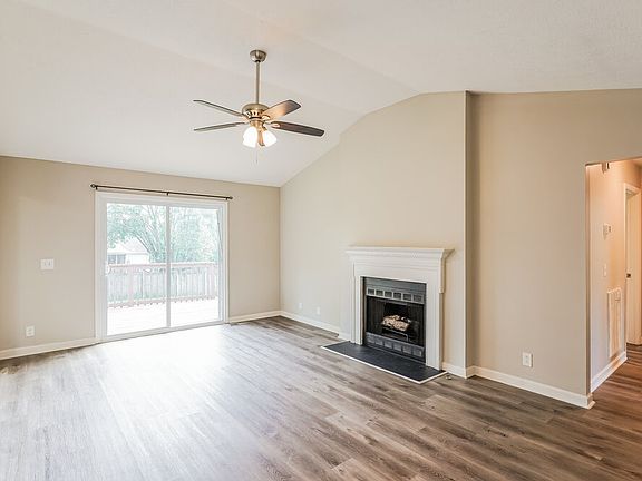 4th image of 404 Sorensen Way