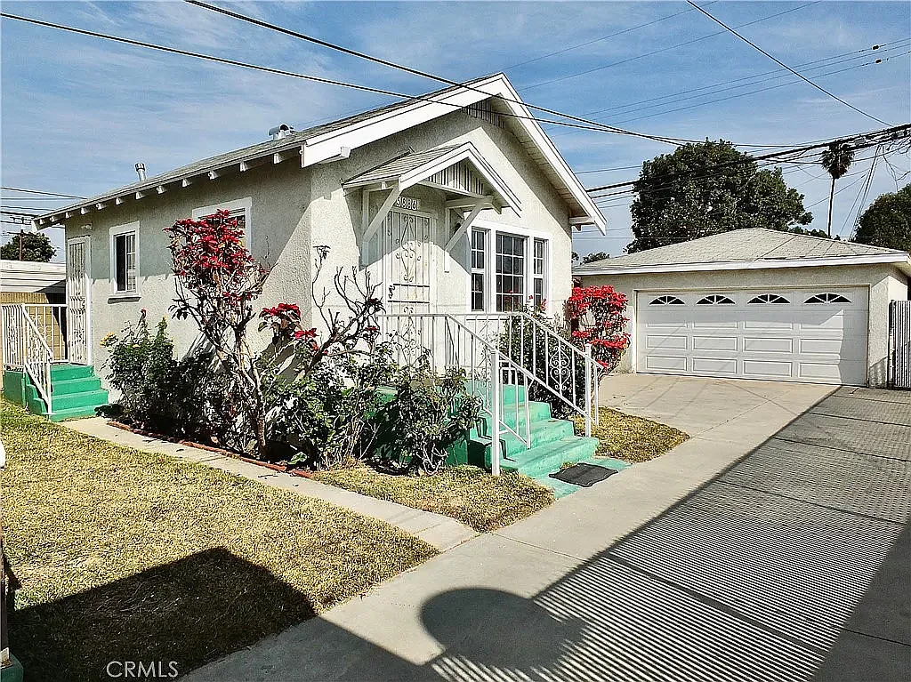 5886 Myrtle Ave — Photo 1
