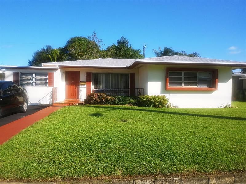 1st image of 1440 NW 9th Ave
