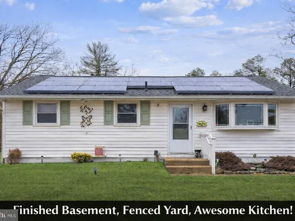 146 Country Club Rd, Pine Hill, NJ 08021