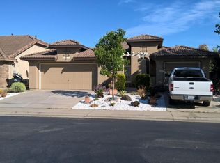 10121 Mosaic Way, Elk Grove, CA 95757
