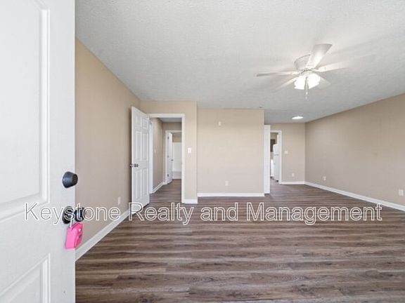 2nd image of 290 Thompsonville Ln APT 302