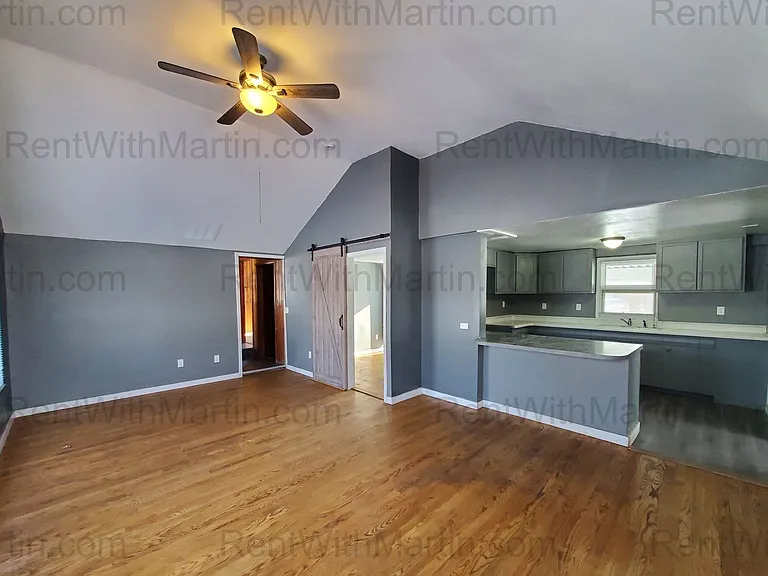 812 E End Ave — Photo 4
