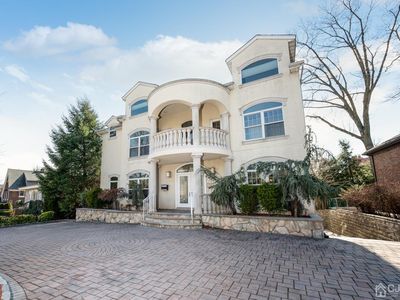 56 Claremont Rd, Fort Lee, NJ, 07024