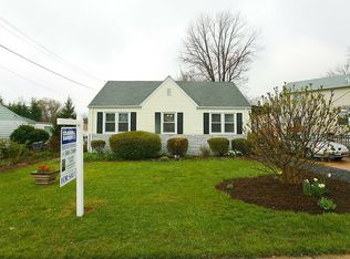 3008 Greenway Blvd, Falls Church, VA 22042