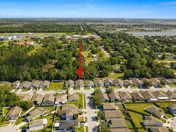 3rd image of 30805 Midtown Ct
