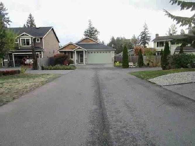 2nd image of 705 199th St SW