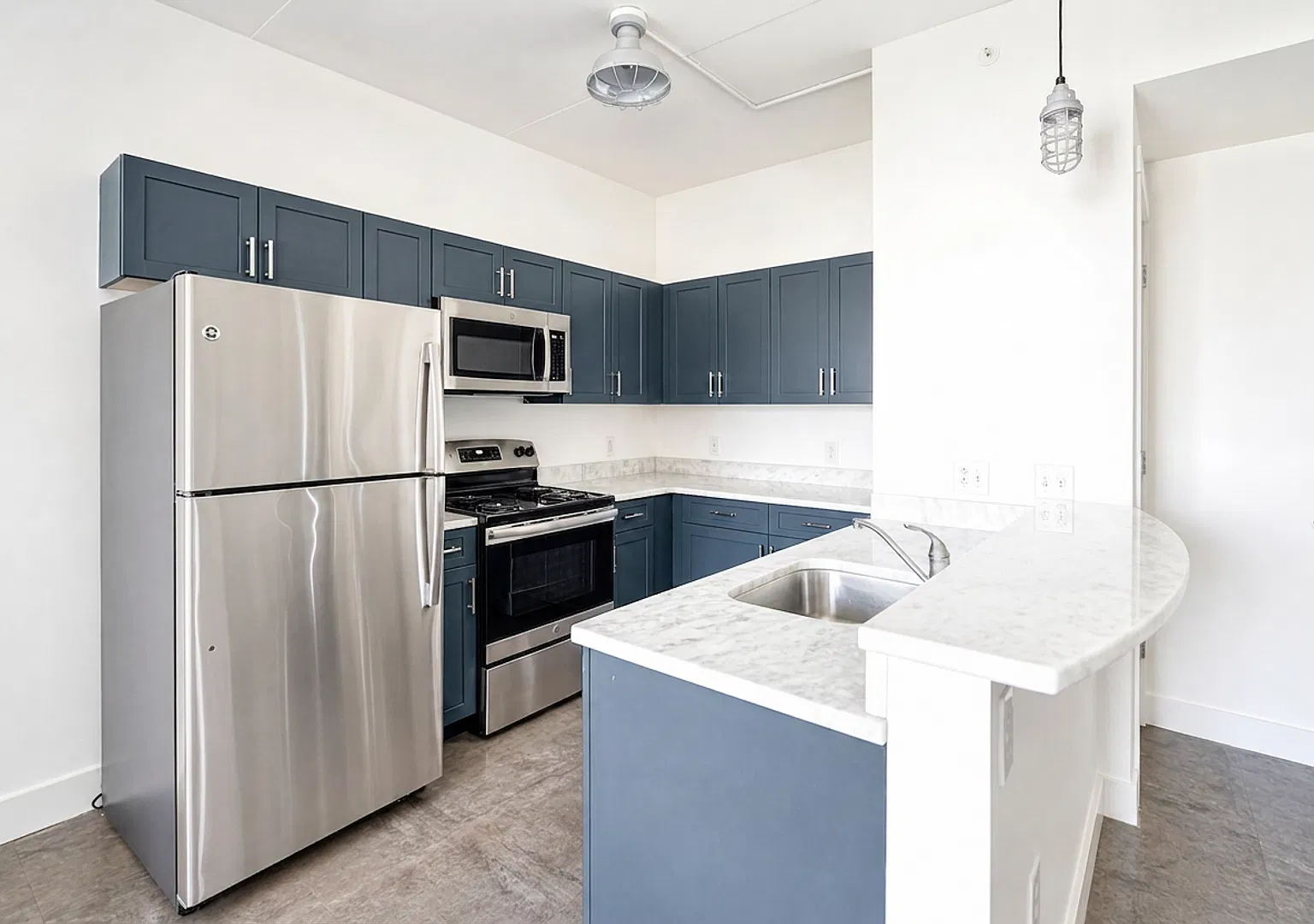 Penn Manor East Apartments — Photo 3