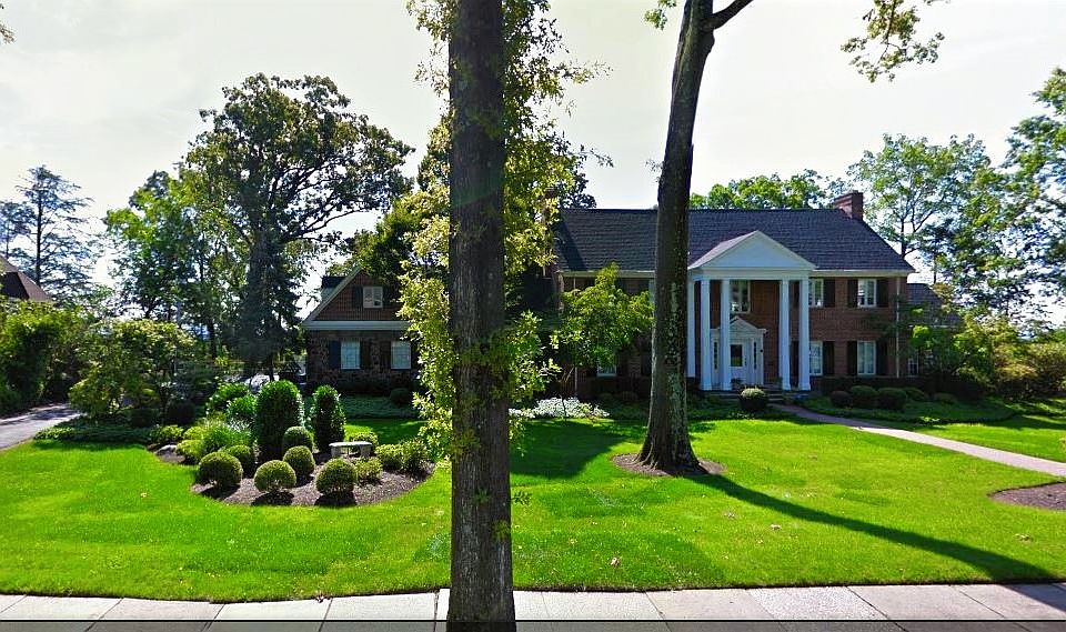 1st image of 56 Crest Dr