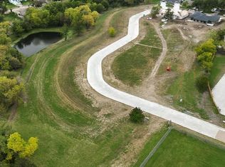 1870 Willow Ln, Crete, NE 68333