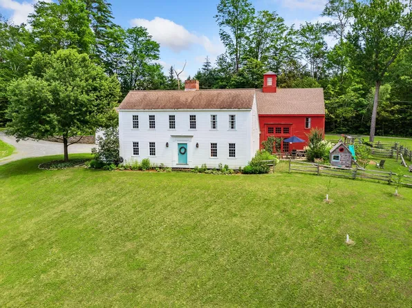 300 Clay Hill Road, Hartland, VT 05048