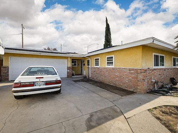 3rd image of 901 Monna Ave