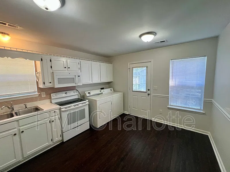 2 bed, 1.0 bath, 779 sqft, $1,335 — Photo 4