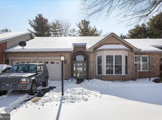 14 Ambler Ln, Falling Waters, WV 25419