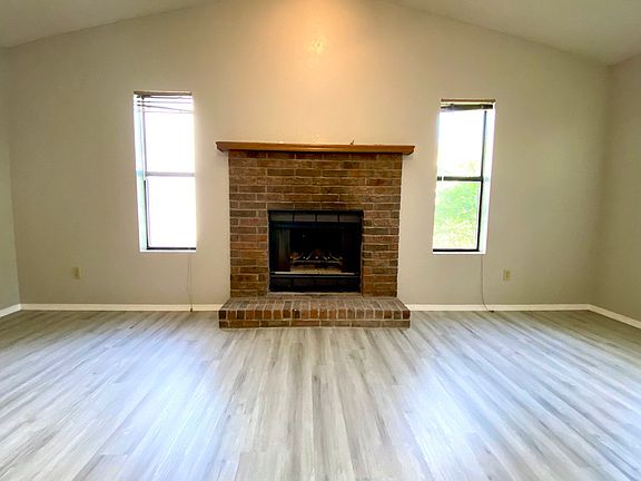 3rd image of 3611 W Wood St #3611