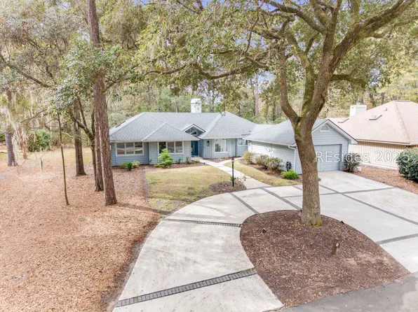 8 Edgewood Ct, Hilton Head Island, SC 29926