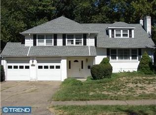 2035 Longcome Dr, Wilmington, DE 19810