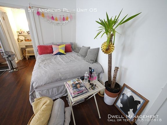 5th image of 139 S St Andrews Pl APT 05