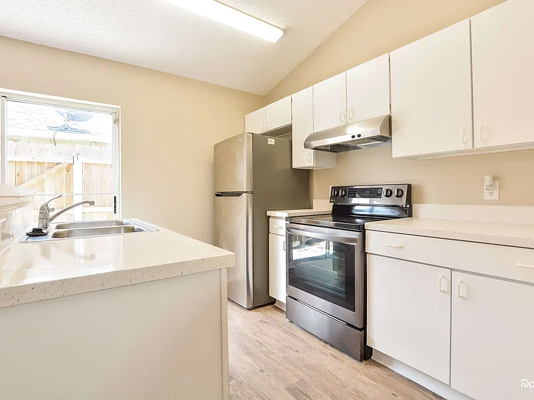 362 Placid Lake Dr — Photo 2