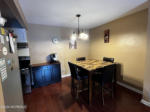 5th image of 330 Shore Drive #E8