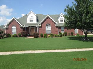 800 Belle Rive Dr, Marion, AR 72364