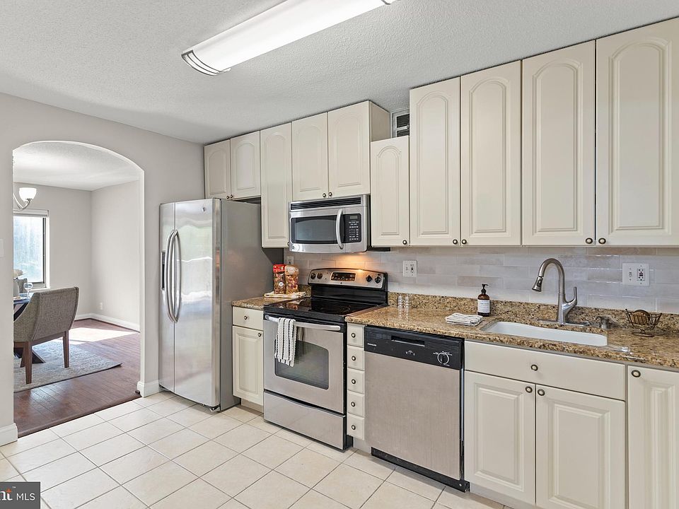 Watergate At Landmark 309 Yoakum Pkwy Alexandria VA Zillow