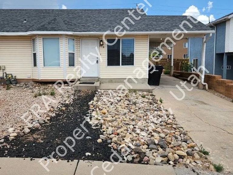 116 W Sunset Dr — Photo 1