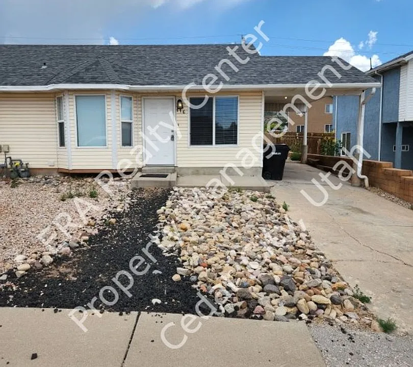 116 W Sunset Dr