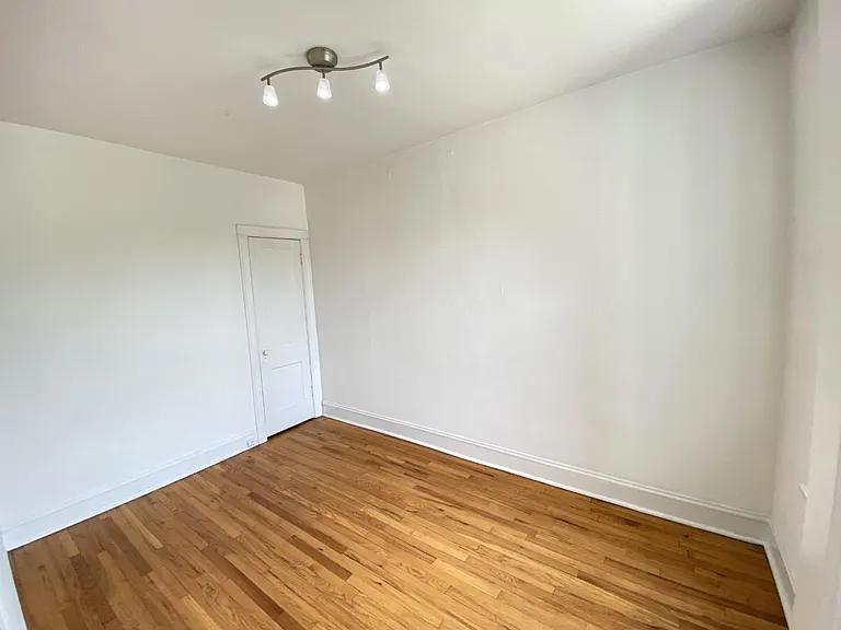 4009 N Springfield Ave #2 — Photo 10