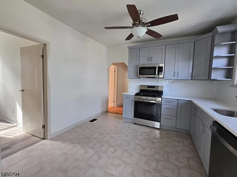 1364 Fremont Pl — Photo 11