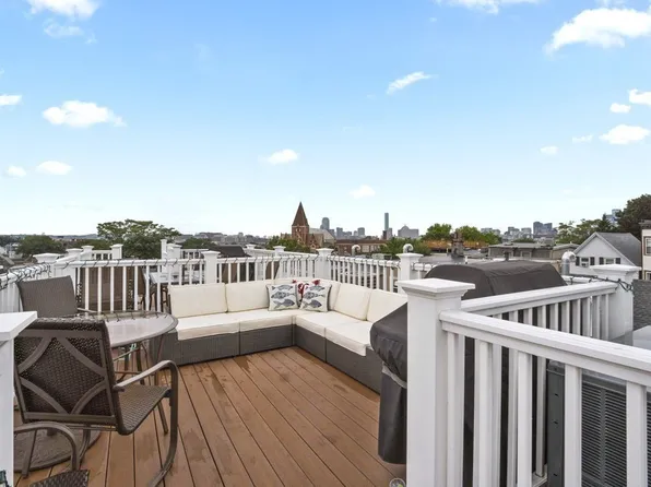 25 Mercer St Unit Penthouse 5, Boston, MA 02127