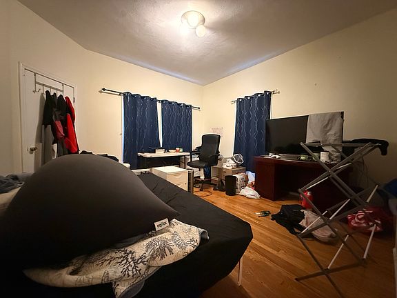 5th image of 119 Holyoke St #1