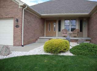 3245 Sunrise Dr, Columbus, IN