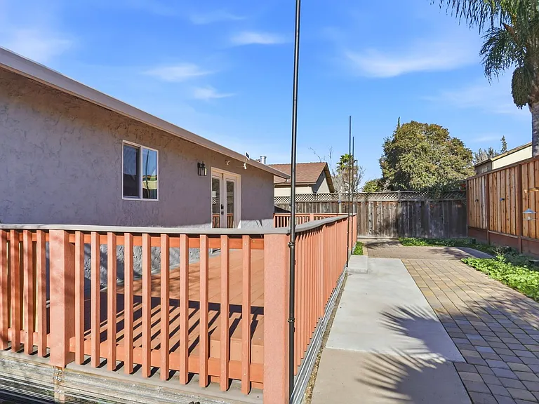 4621 Mia Cir — Photo 32