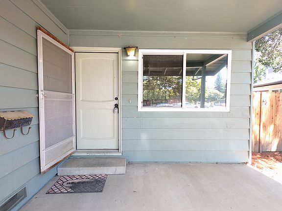 4th image of 1110 Anderson Rd