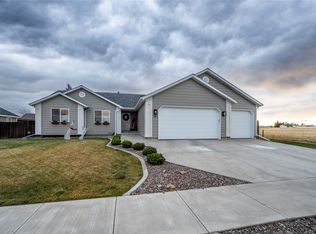 44 33rd Ave NE, Great Falls, MT 59404