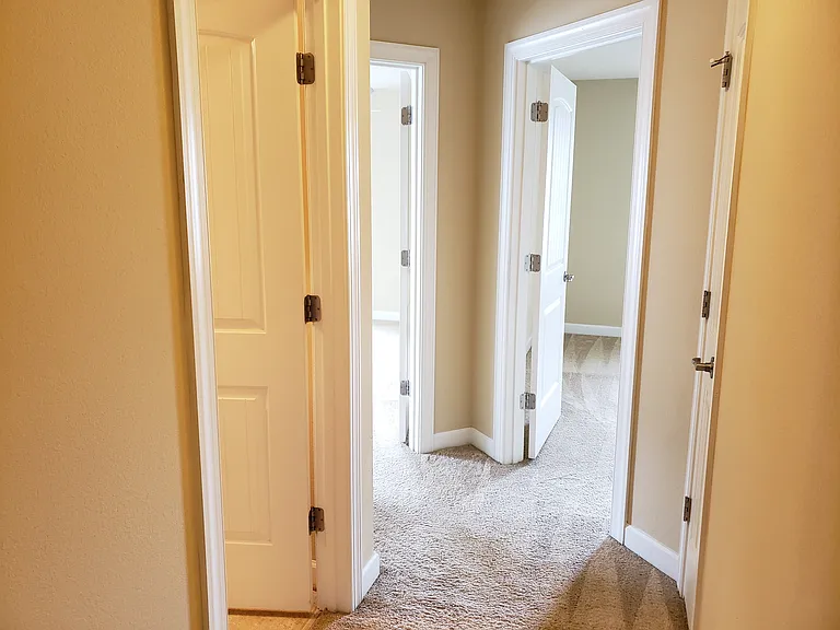 721 Albertine Ct — Photo 16