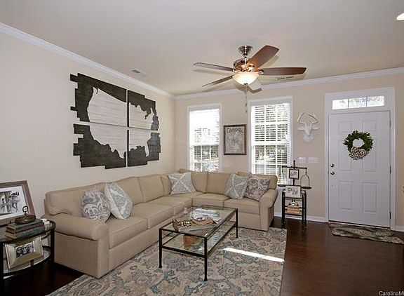 4th image of 944 Gardners Way