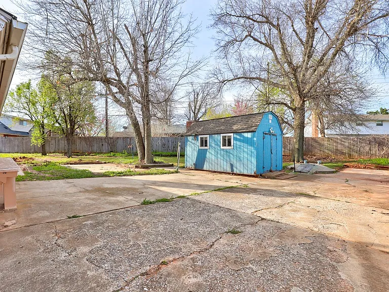 206 Del Mar Dr — Photo 32