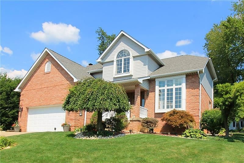 1st image of 281 Tiffany Dr